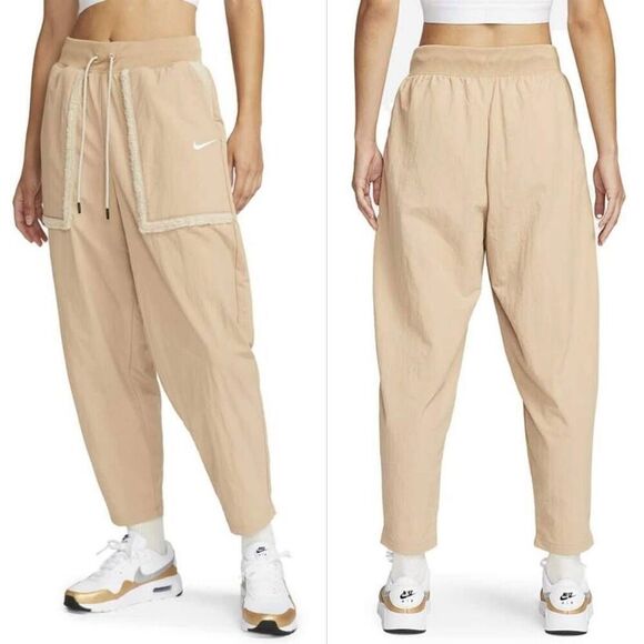 Nike Activewear Sherpa Lined Pocket Pants Womens Small Tan Drawstring Waist Casu - Picture 1 of 9
